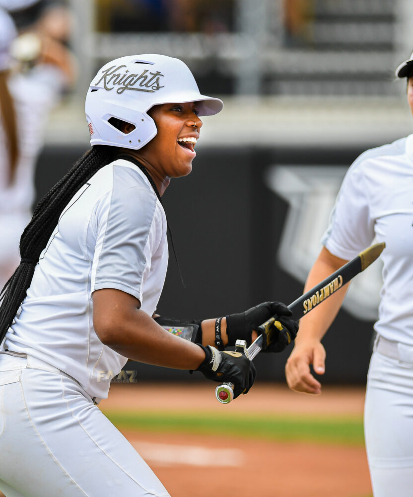 NCAA Softball Regionals:  UCF Dominates Villanova In Opening Round 6-0