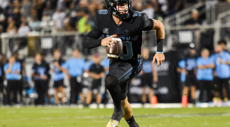 UCF Quarterback Plumlee Named AAC Offensive Player of the Week